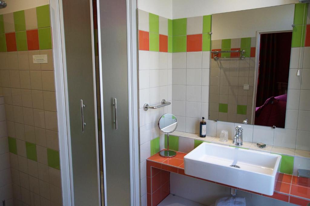 Image 7