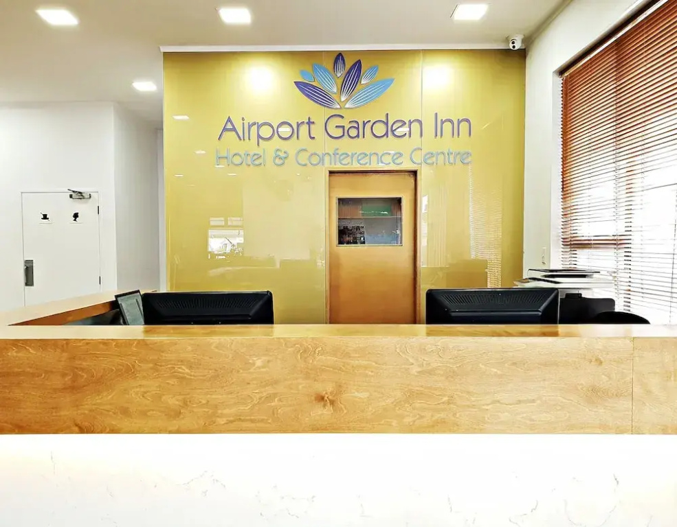 Lobby & Reception