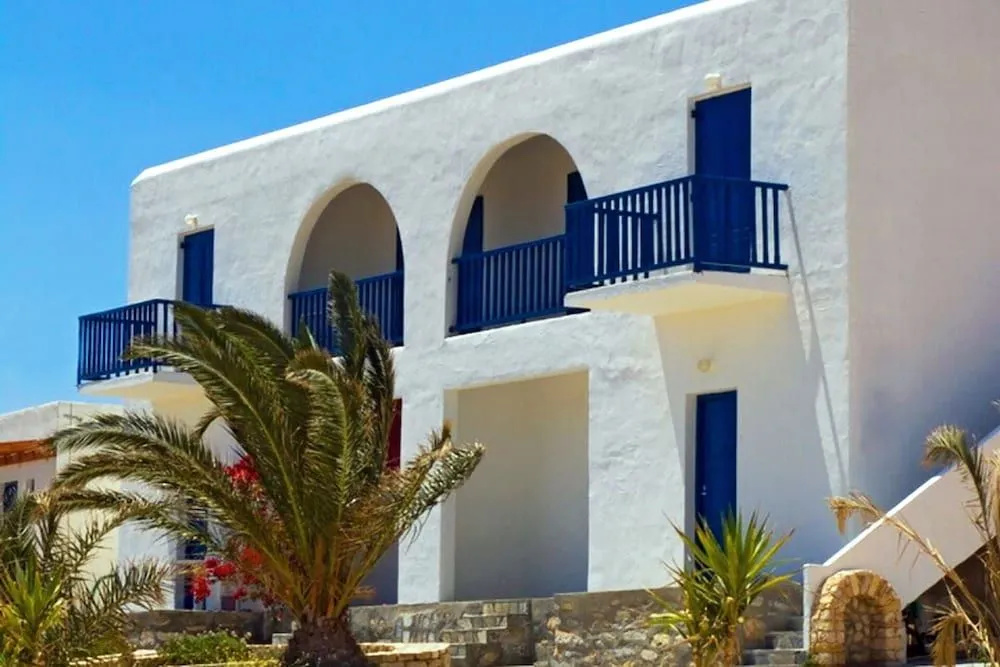 Finikas Hotel