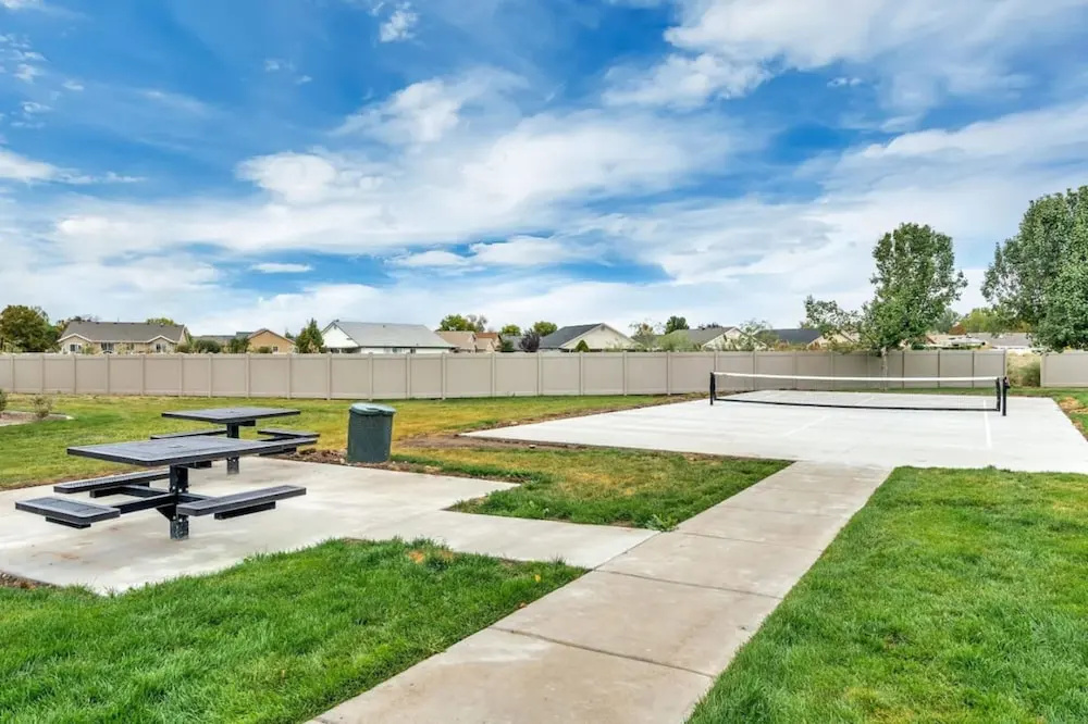 Remodeled Apt Pool Gym - Near Hill AFB Lagoon