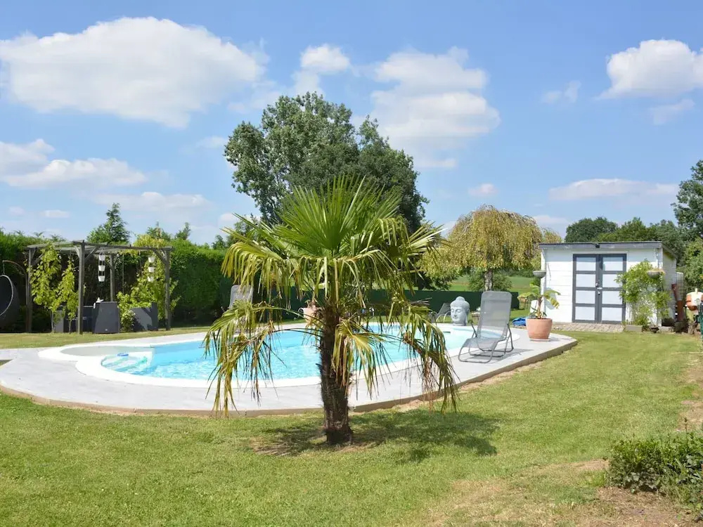 Villa With Private Pool In Blaregnies