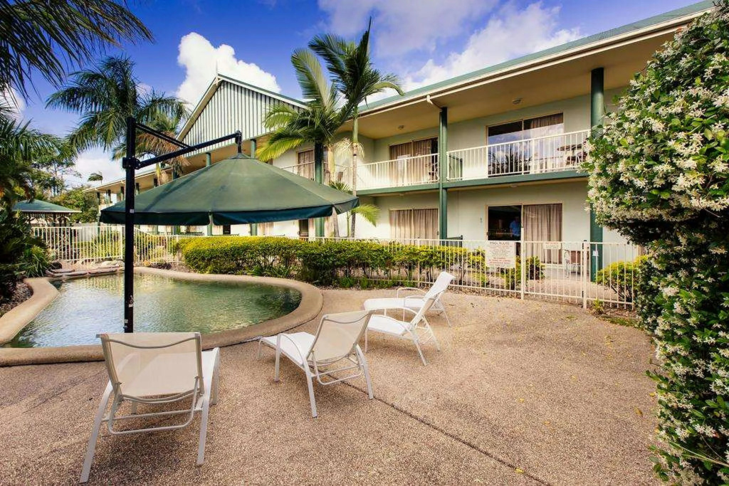 Shamrock Gardens Motel