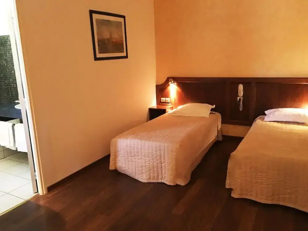 HOTEL Les Peyrières - Chambres