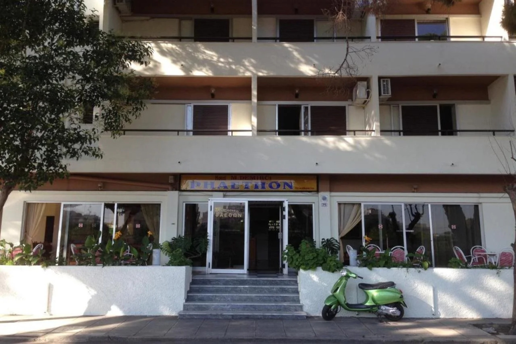 Hotel photo 1