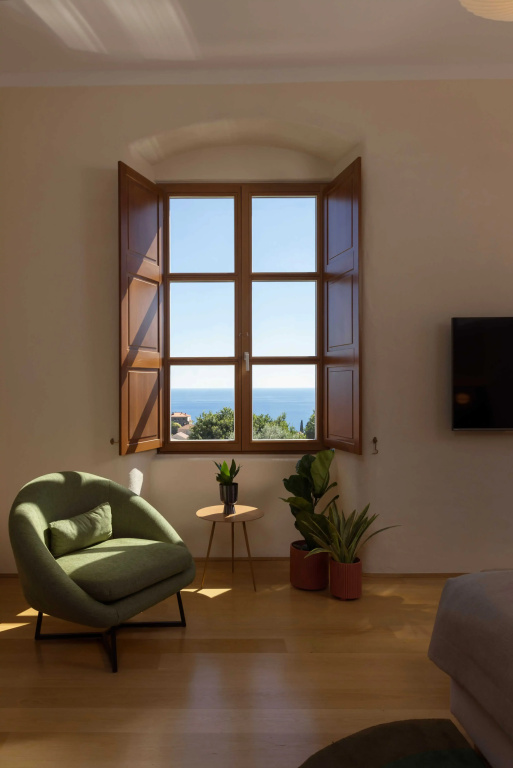 Prestige room