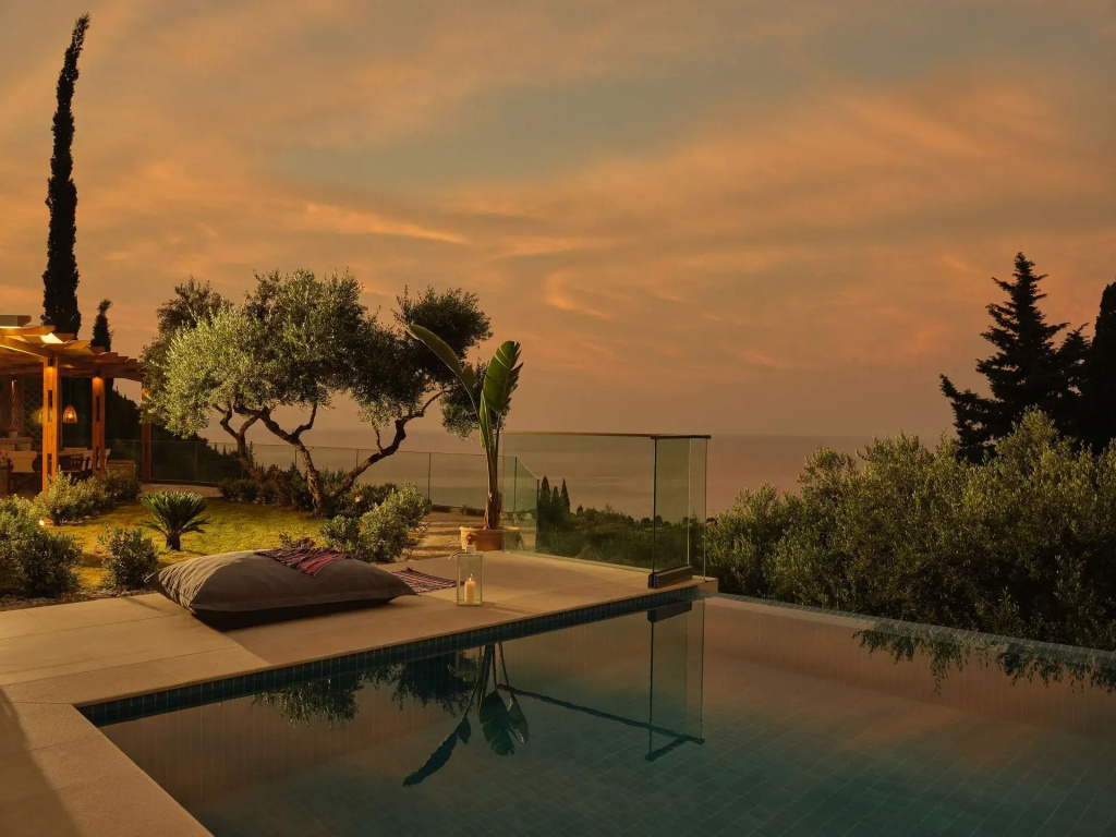 Artemis Villas
