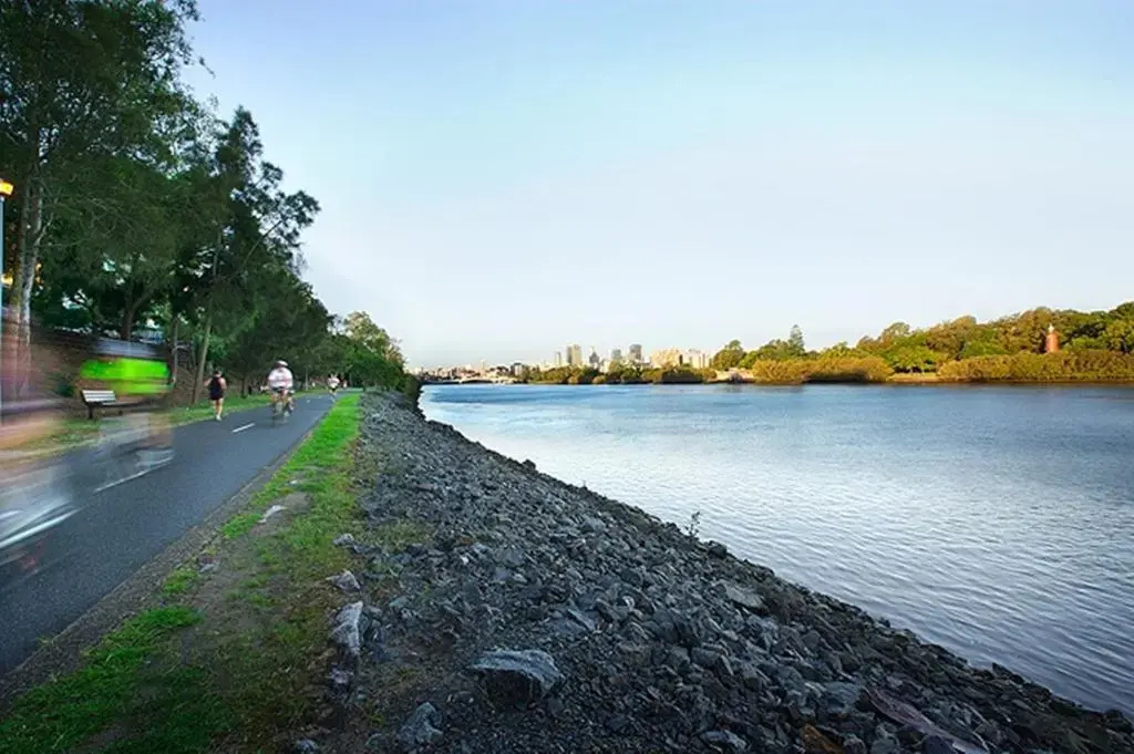 Beach & Waterfront