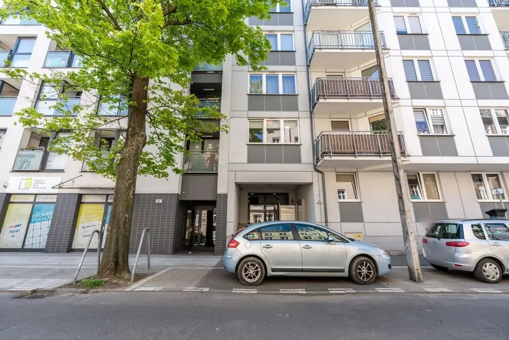 Kosinskiego With Parking by Renters