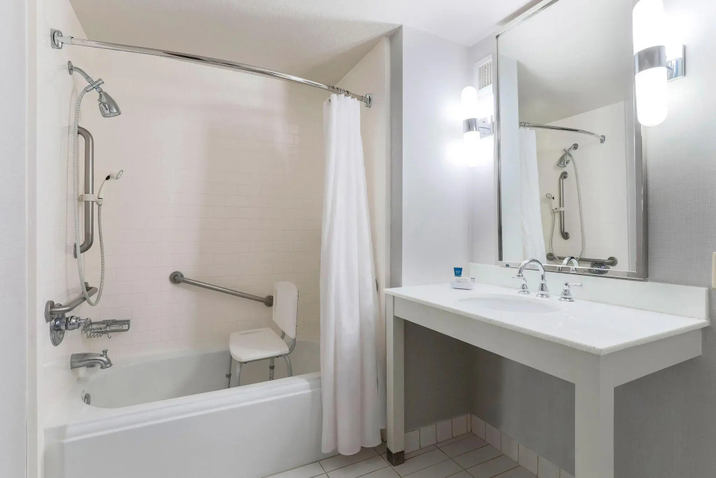 Four Points by Sheraton Ontario-Rancho Cucamonga - Chambres