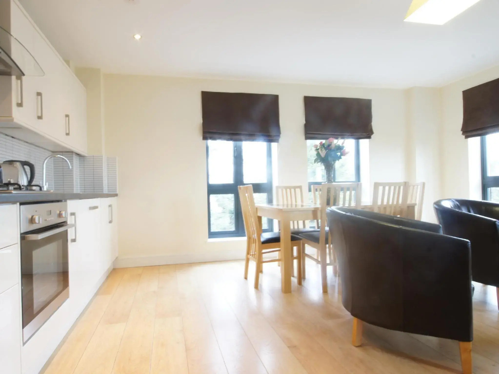 Lodge Drive Apartments - Général