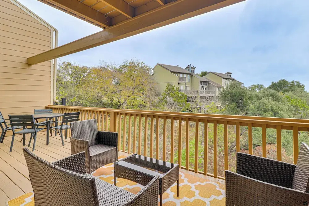 Modern Point Venture Vacation Rental w/ Deck!