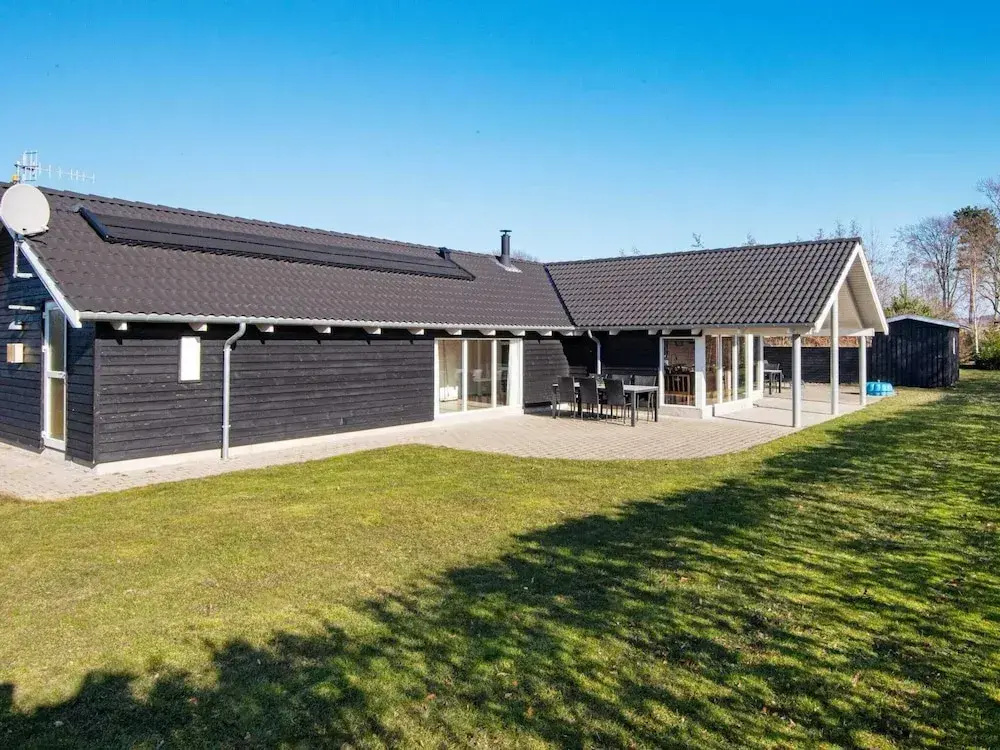 5 Star Holiday Home in Ebeltoft