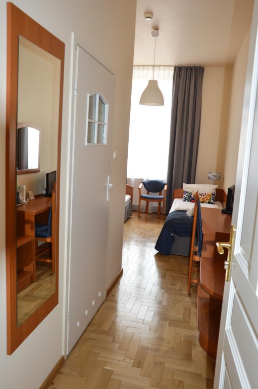 Standard Twin room (twin beds)