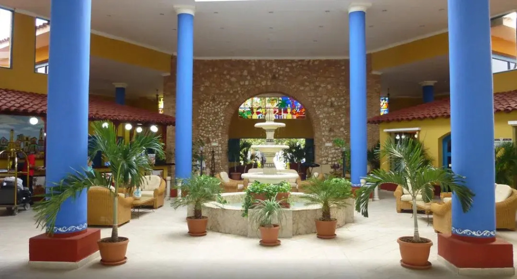 Lobby & Reception