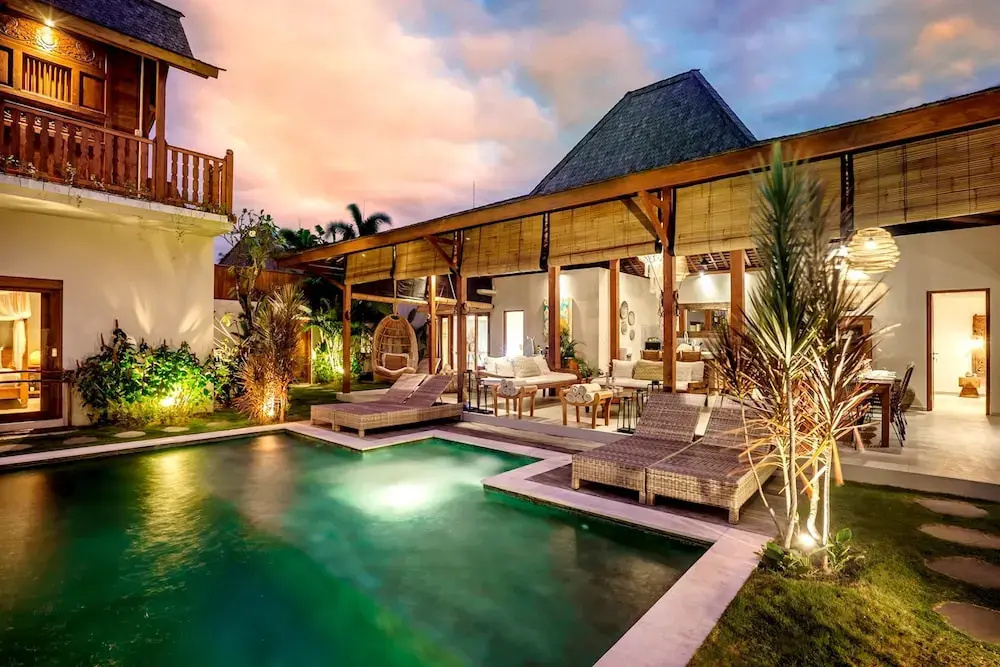 Villa Nabi by Alfred in Bali - New Family 5BR Villa Next to Seminyak Beach