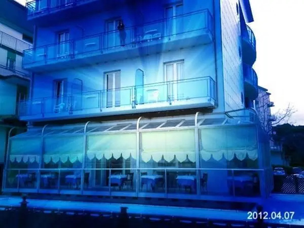 Hotel Royal