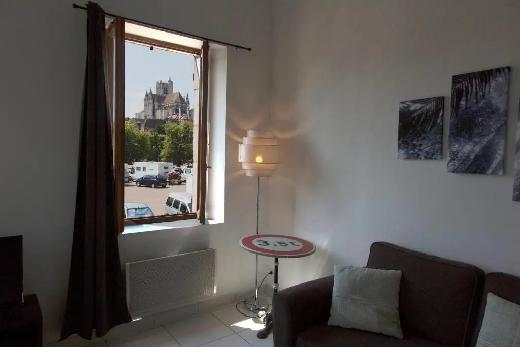 Afficher la photo 6 — Duplex de charmes n°1 Auxerre.