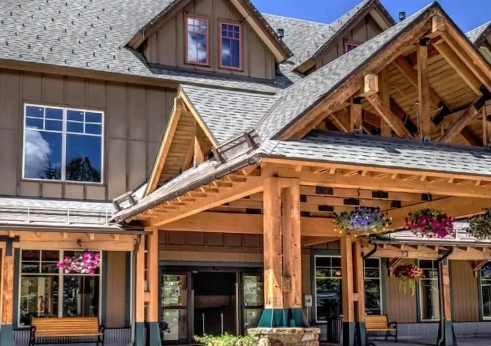 1 Bedroom Mountain Condo Located in Historic Downtown Breckenridge Near Shopping, Dining, and Restaurants