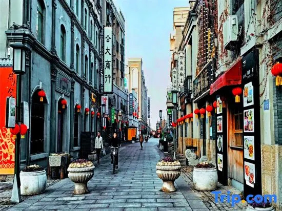 Super 8 Select Hotel (High-speed Railway Station Central Shopping Mall Pedestrian Street) in Lianyungang
