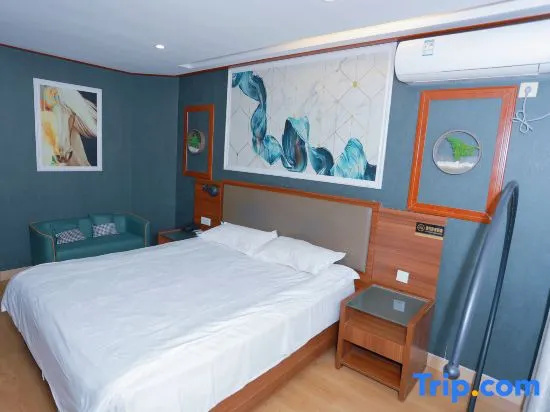Superior Double room (full double bed)