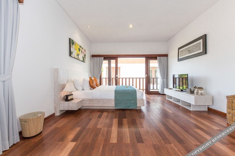 gallery_image_hidden_16