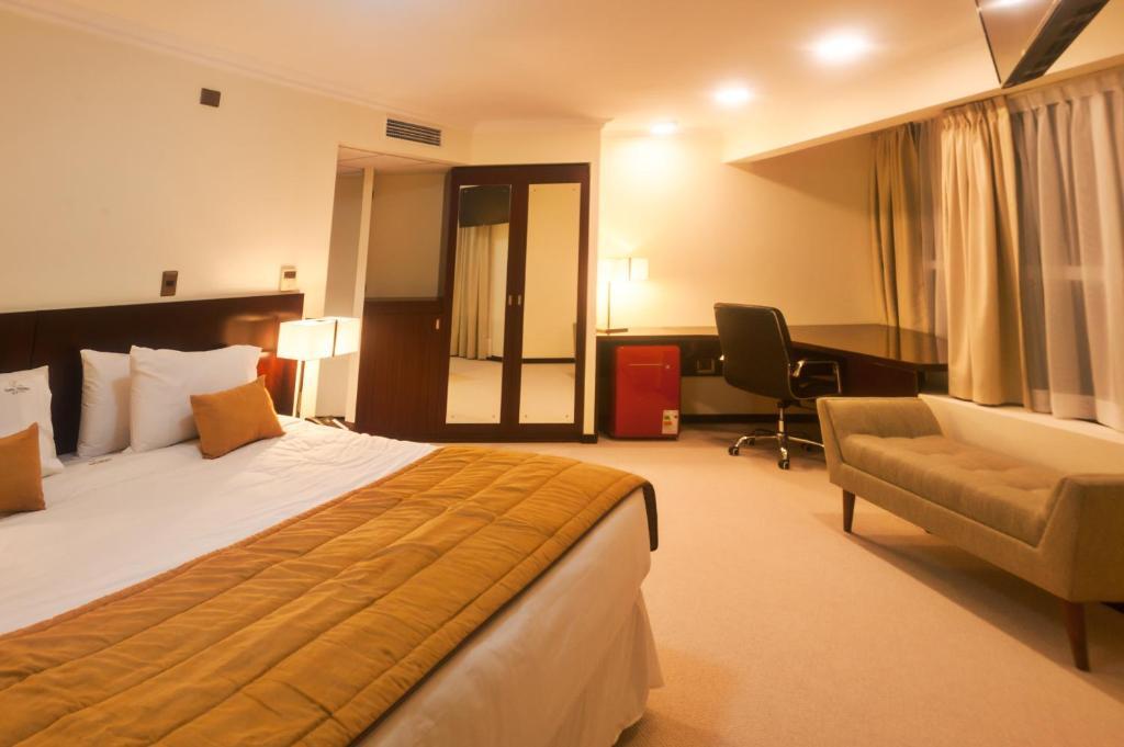 gallery_image_hidden_15