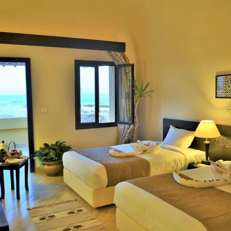 Отель Rohanou Beach Resort в Эль-Кусейре