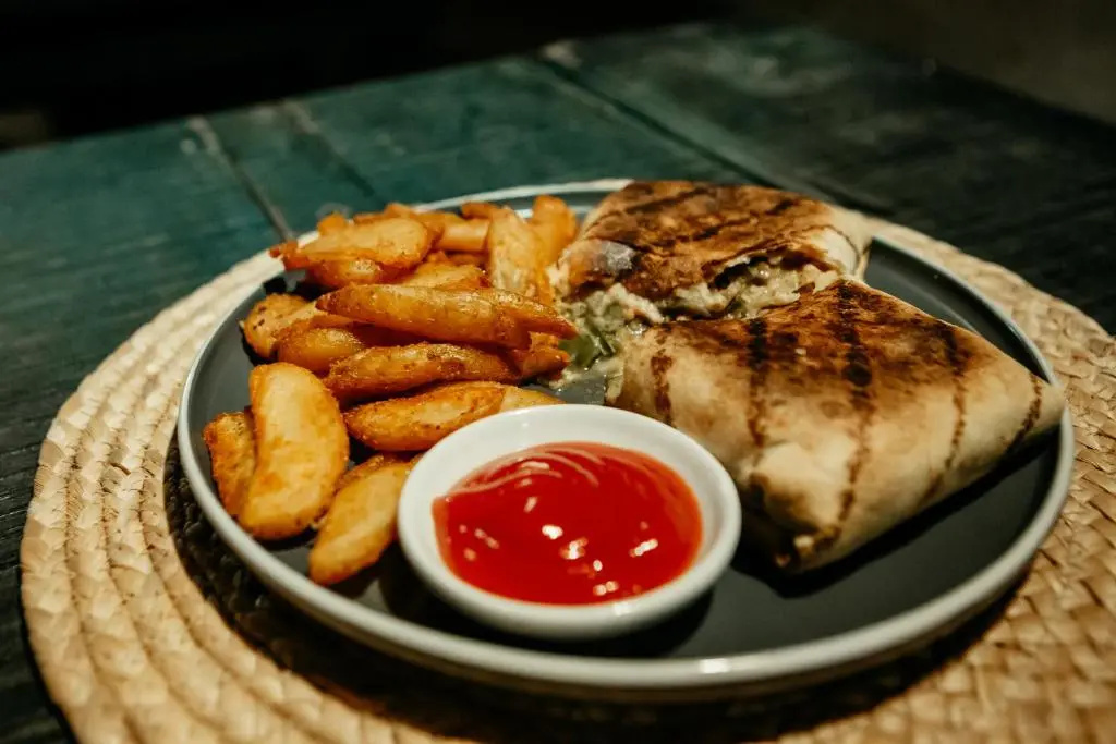 Food & Beverage