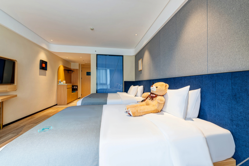 LanOuShangPin Hotel (Longhu Park Store, Yantan District, Zigong City) - фото 2