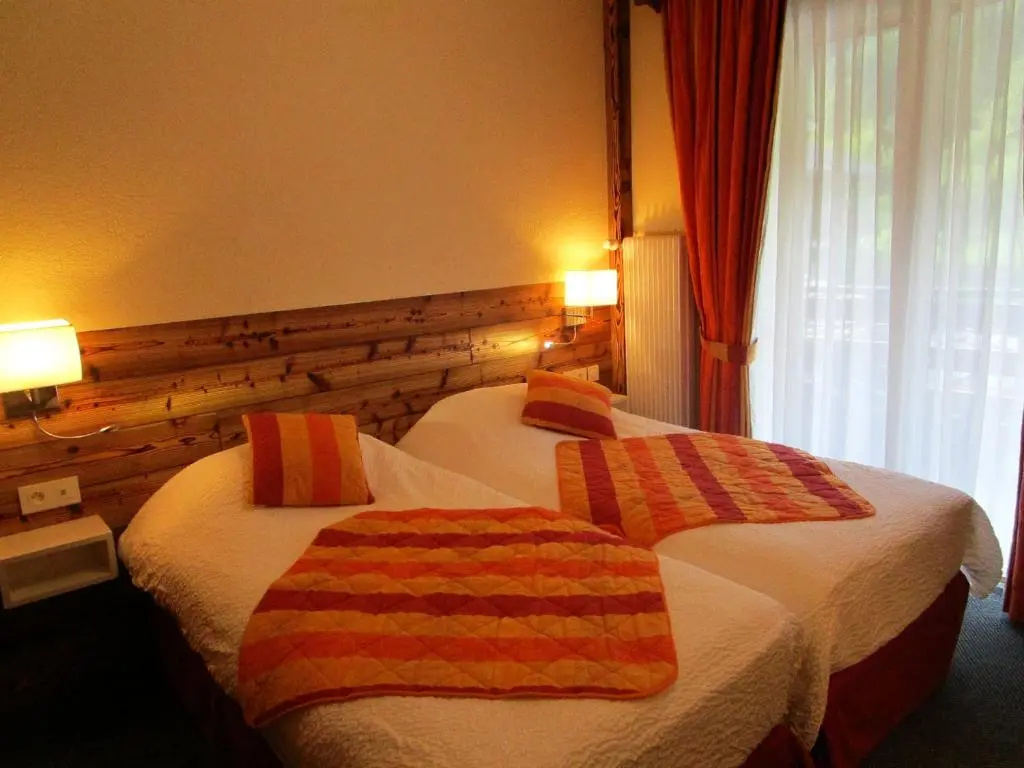 Standard Double room (twin beds)