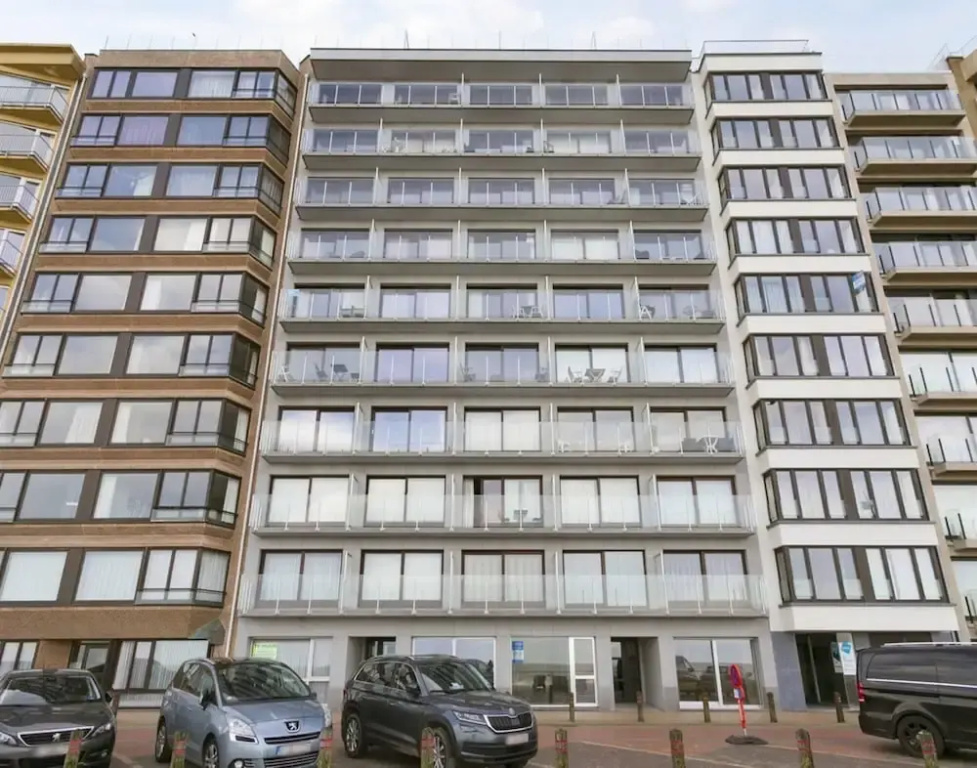 Apartment in Blankenberge With Sea Views