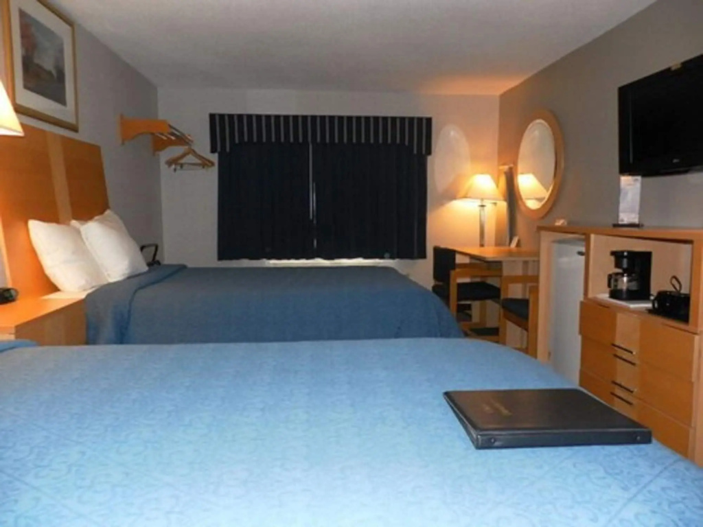 Ambassador Inn & Suites - Général