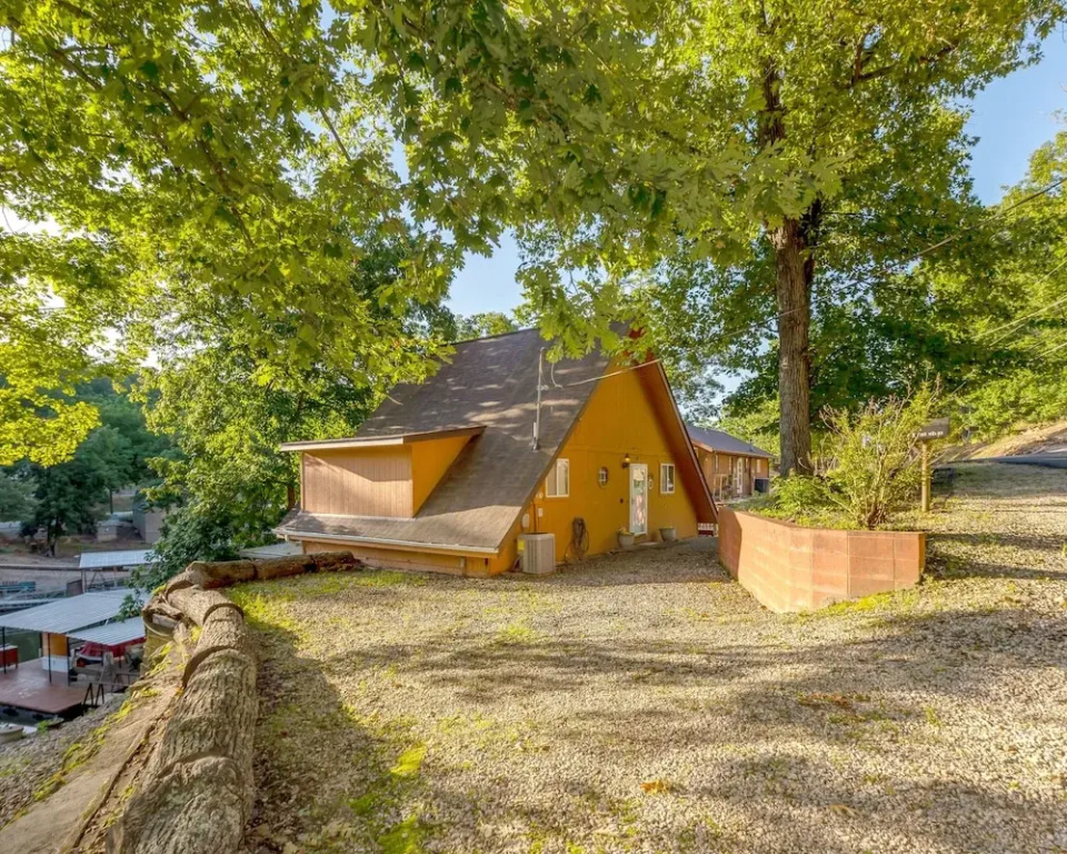 Quiet Cove, Lake Views, Grill, Private Dock