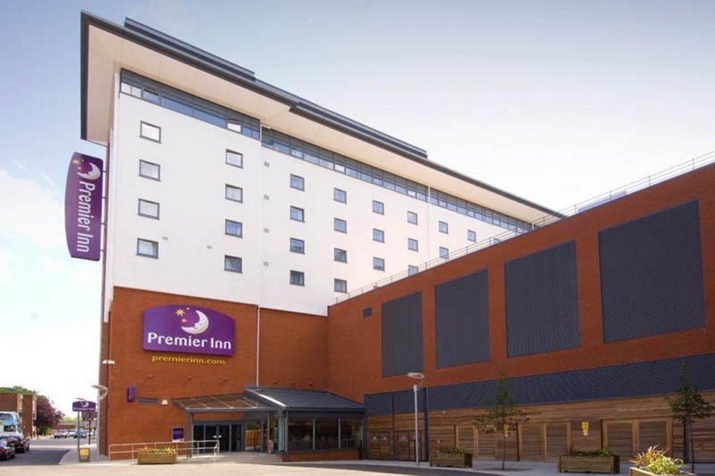 Premier Inn Coventry City Centre (Belgrade Plaza) hotel image