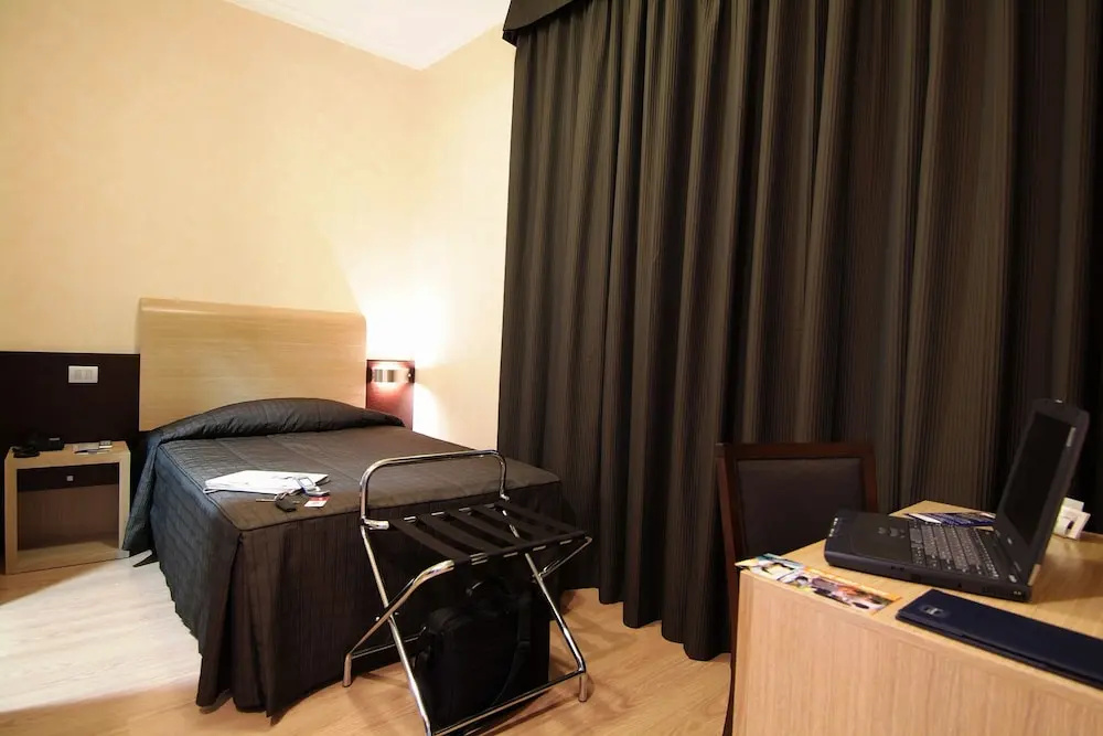 E H Suites Rome Airport - Chambres