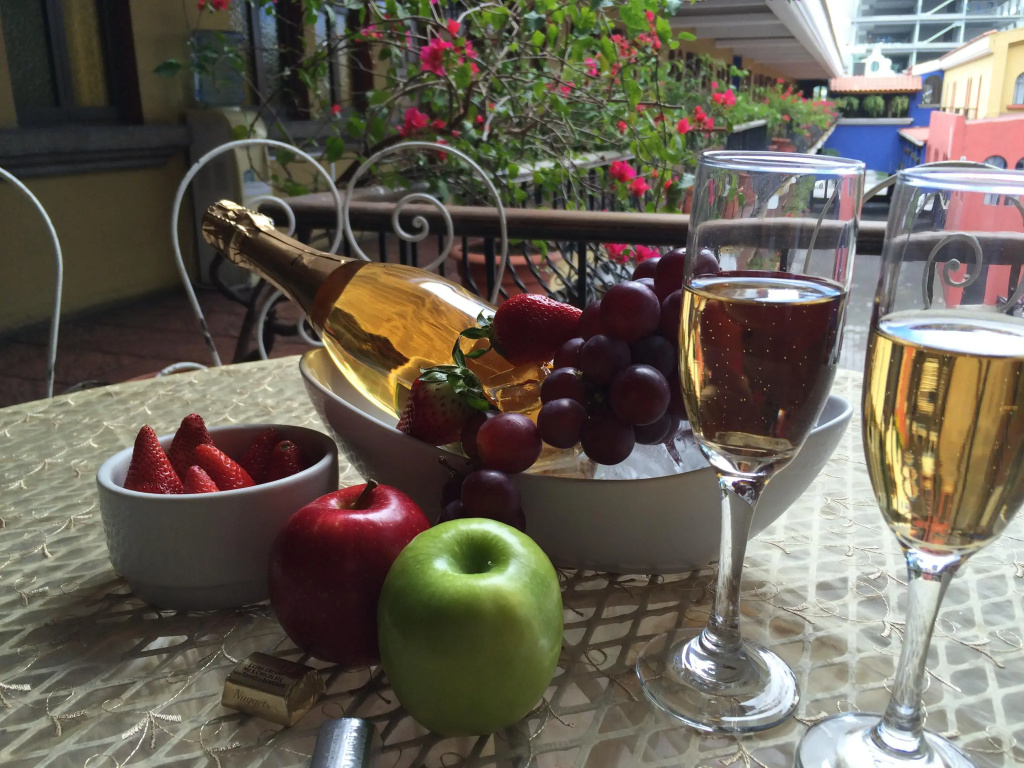 Food & Beverage
