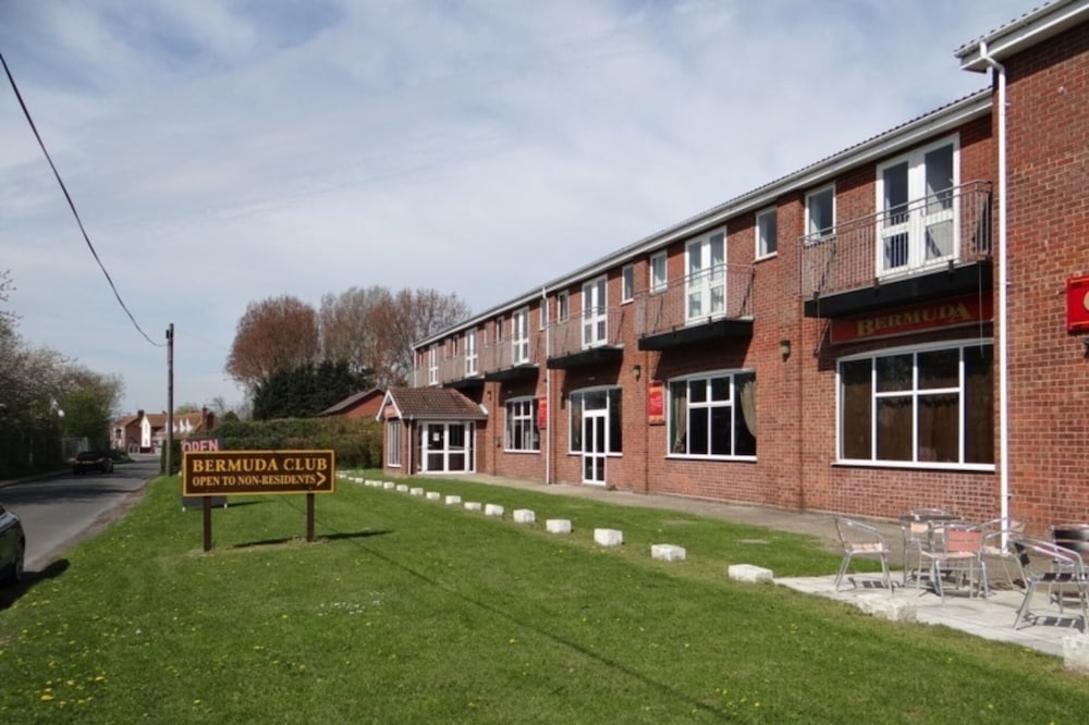 Bermuda Holiday Park, Hemsby, Near to Yarmouth