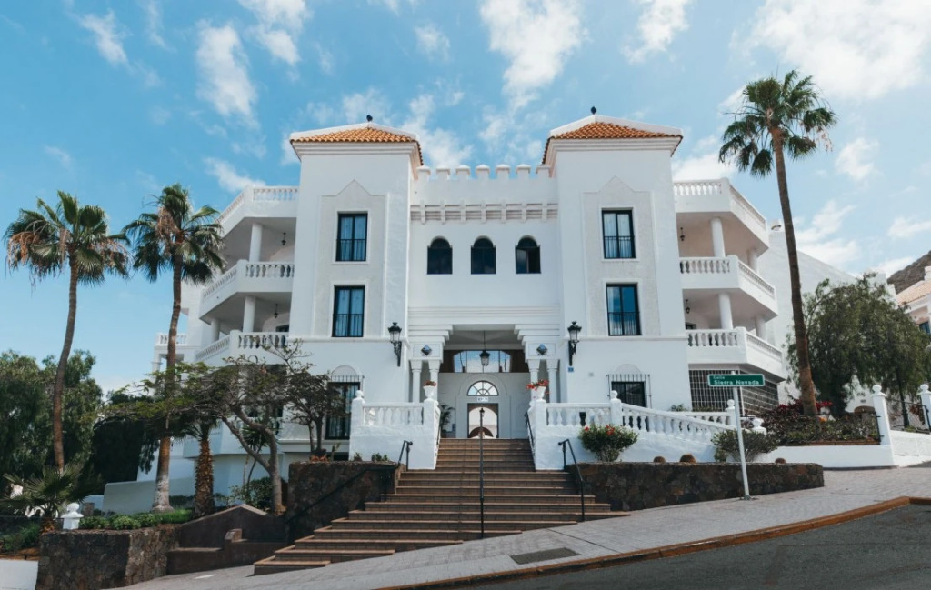 3. Beverly Hills Heights