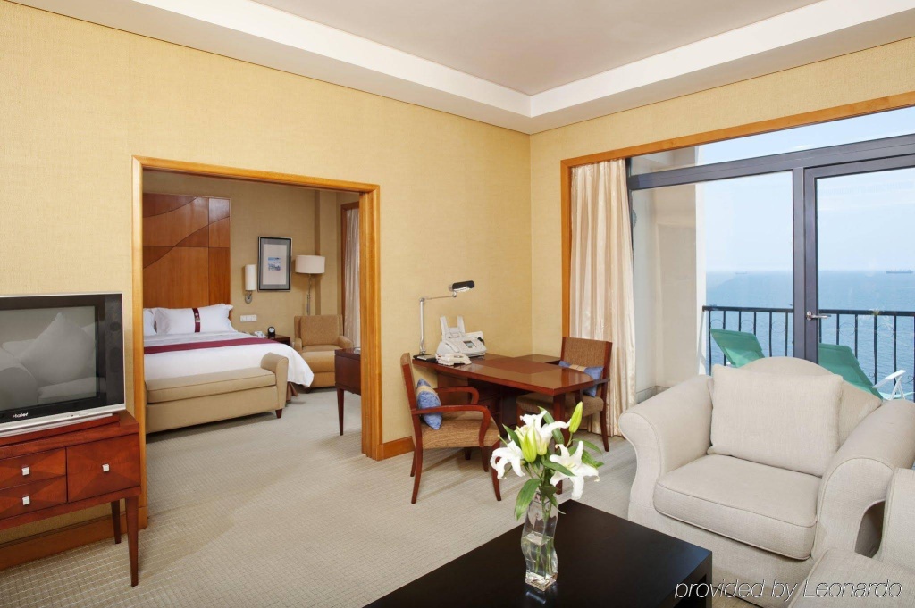 Holiday Inn Sea View Qinhuangdao