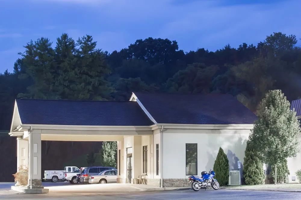 Super 8 Daleville/Roanoke