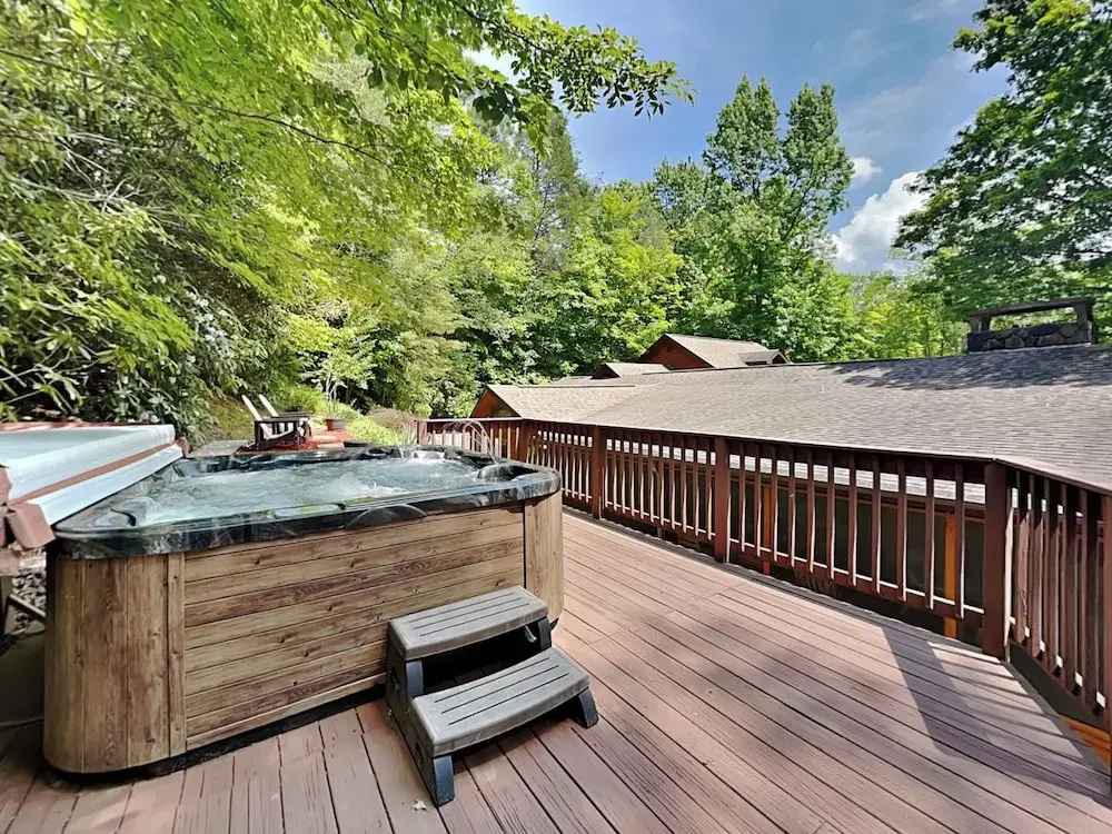 Gatlinburg's Hidden Gem by Jackson Mountain Rentals