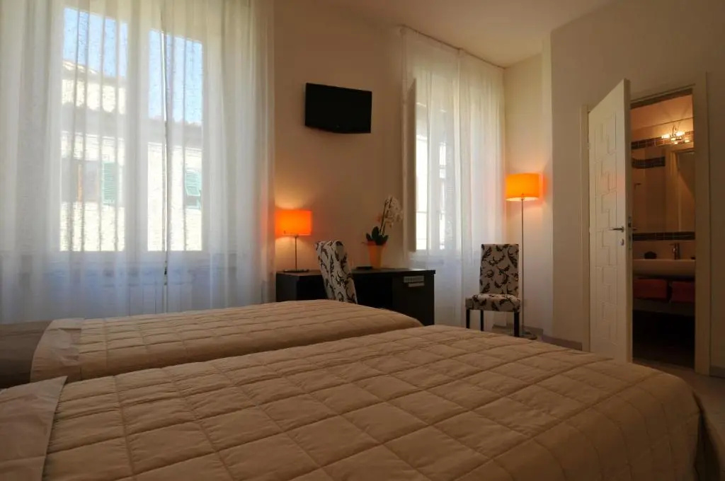 Standard Double room (twin beds)