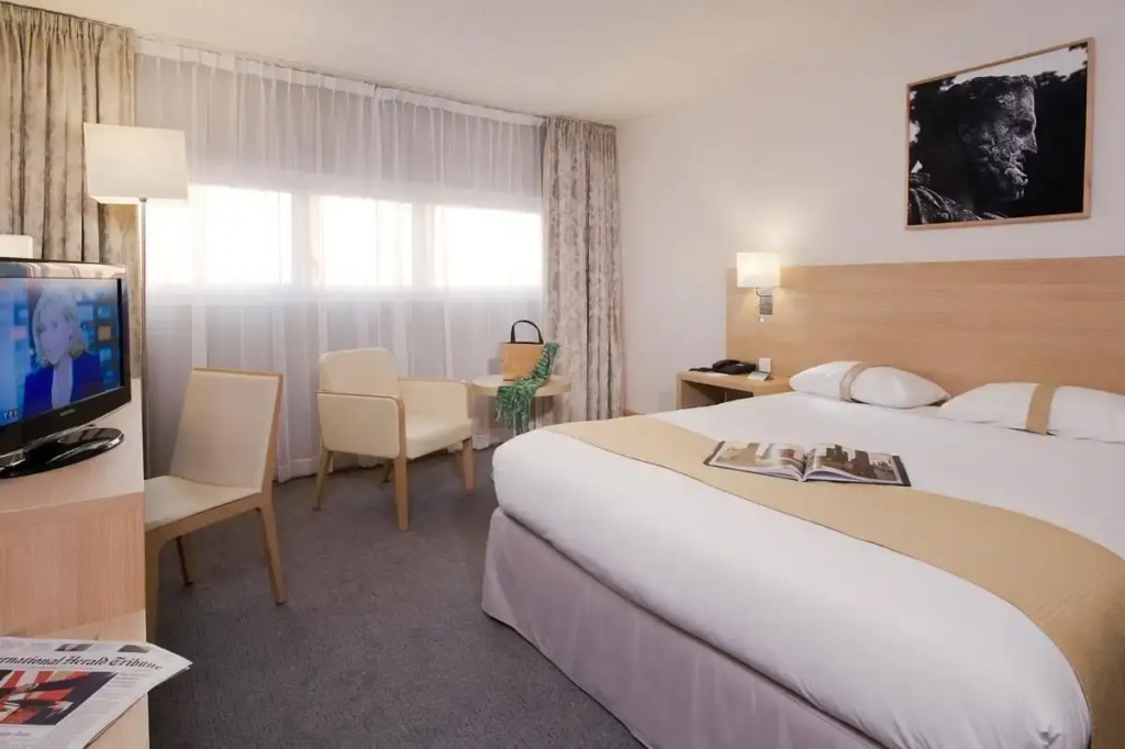 Best Western Plus Paris Orly Airport 34