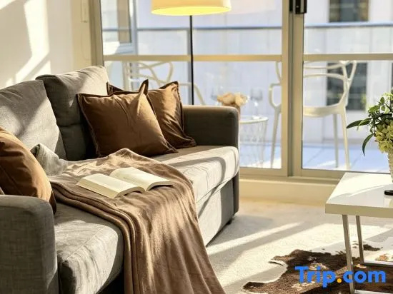 Spacious Modern 3B for 6 Next to Darling Harbour