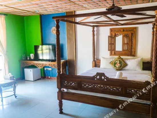 Lost Paradise Resort