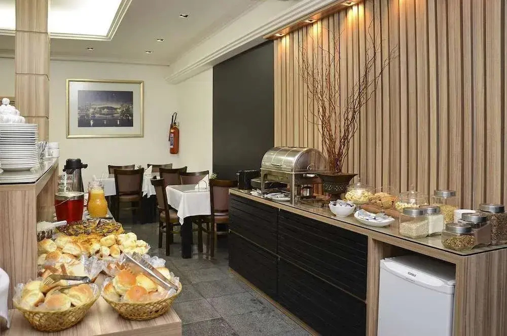 Castel Plaza Hotel - Général