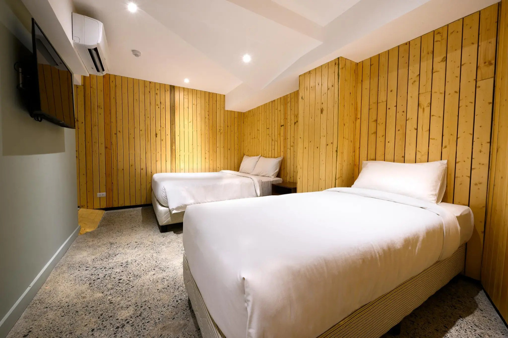 Standard Quadruple room