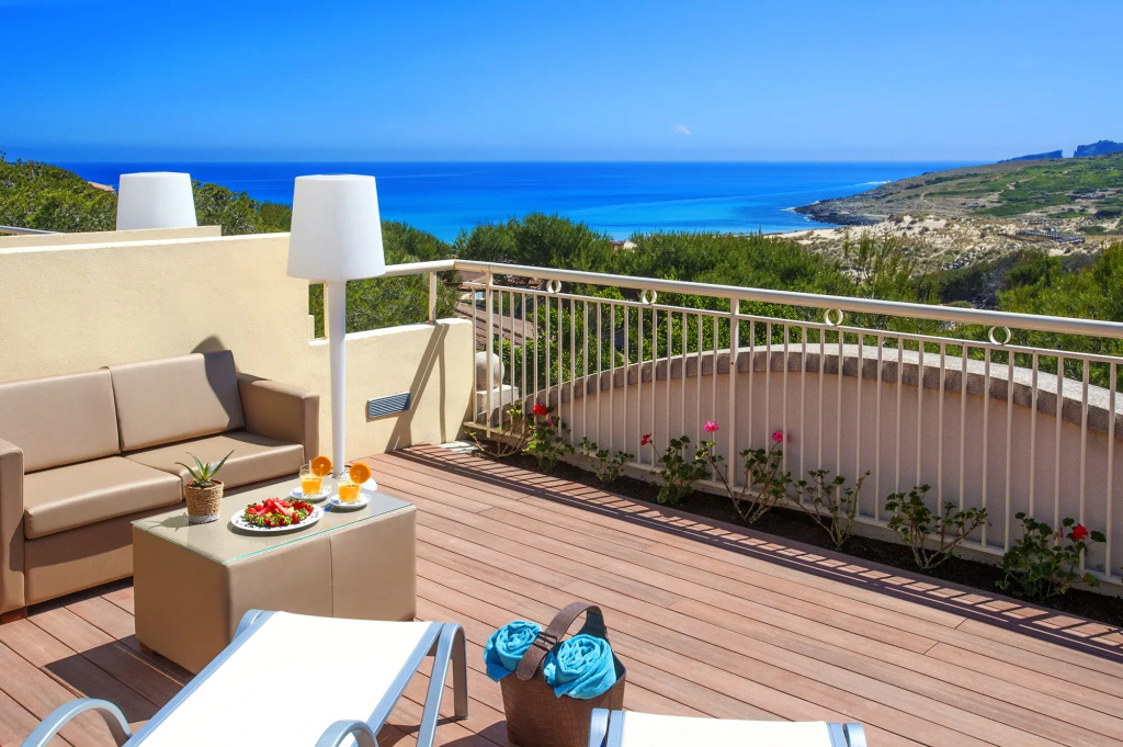 Balcony & Terrace