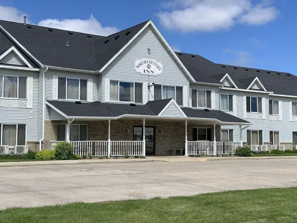 Norland Inn and Suites Roseau
