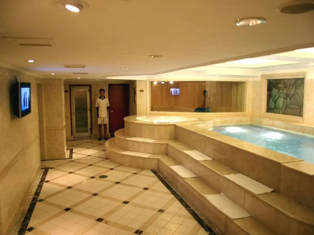 Celebrity International Grand Hotel - Général